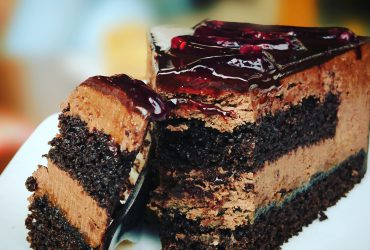Lose 13 pounds in 7 days with «Chocolate Cake Diet